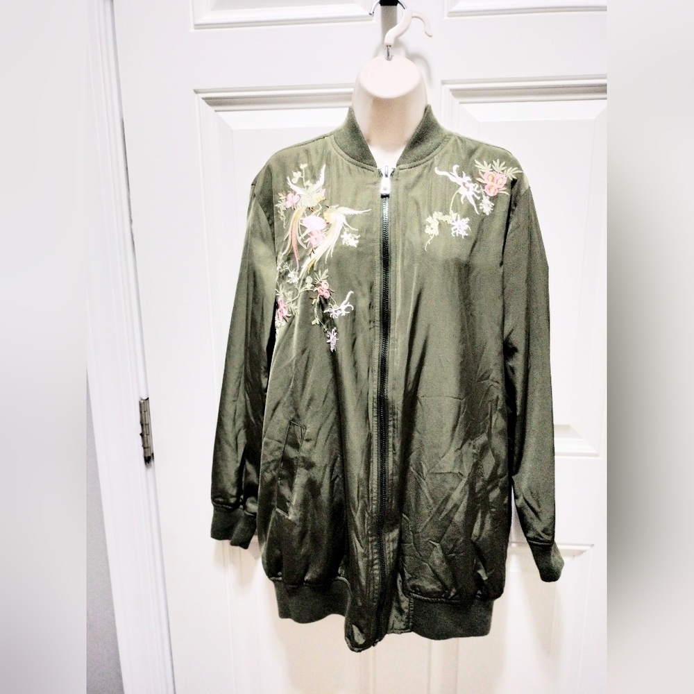 Atmosphere Floral Embroidered Green Bomber Jacket Sz 8